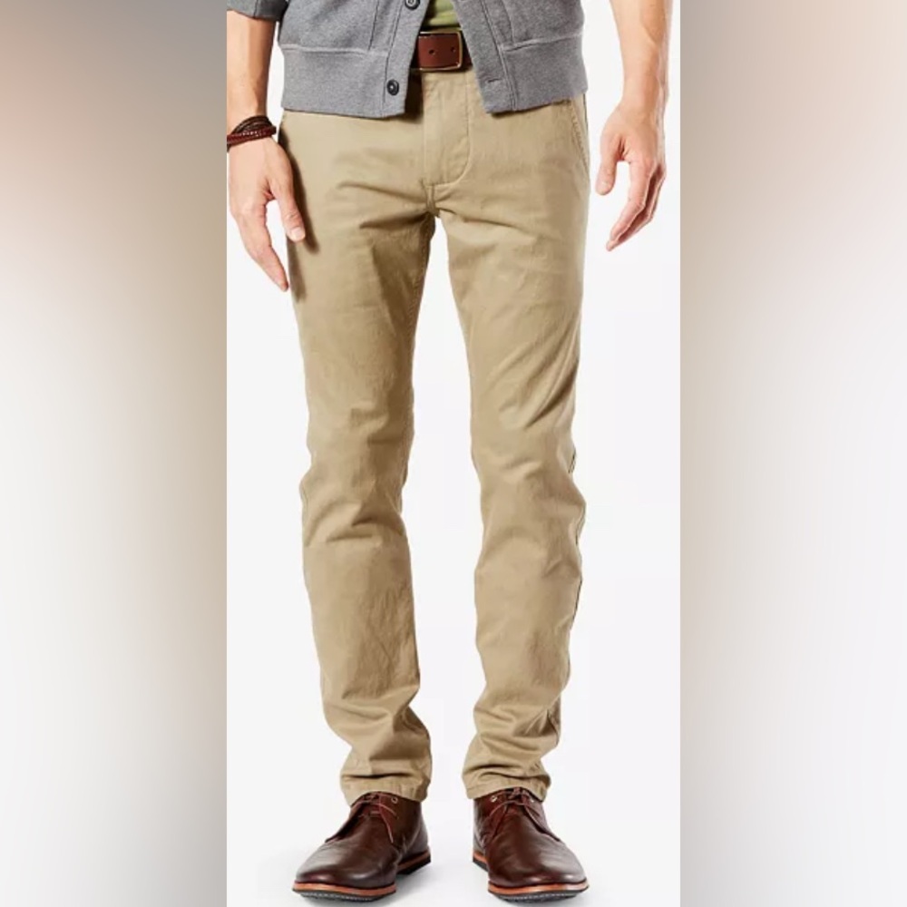 Docker Men's Tan Where Jeans End And Kakis Begin